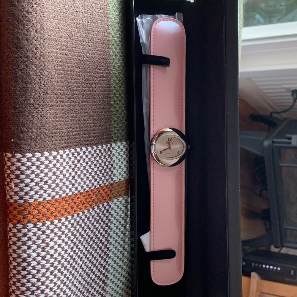 Pink watch - Picture 6 of 6